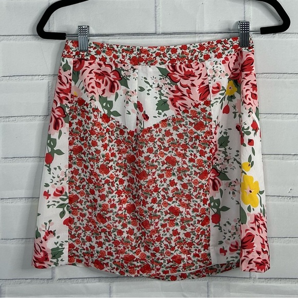 Showpo I’ll Take Two Of That Mini Skirt size 6 - Picture 2 of 7